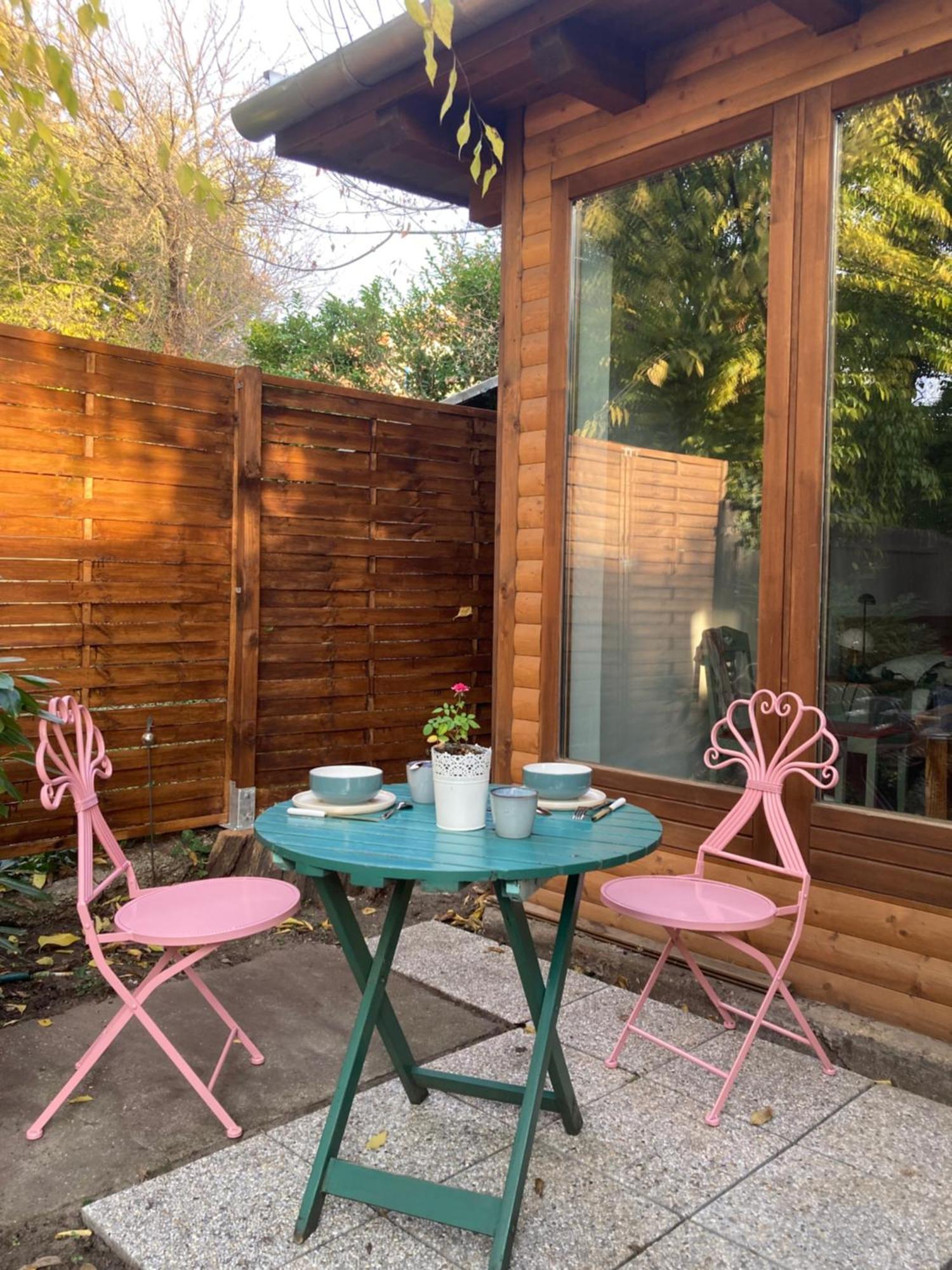 Katies Tiny House Apartment Budapest