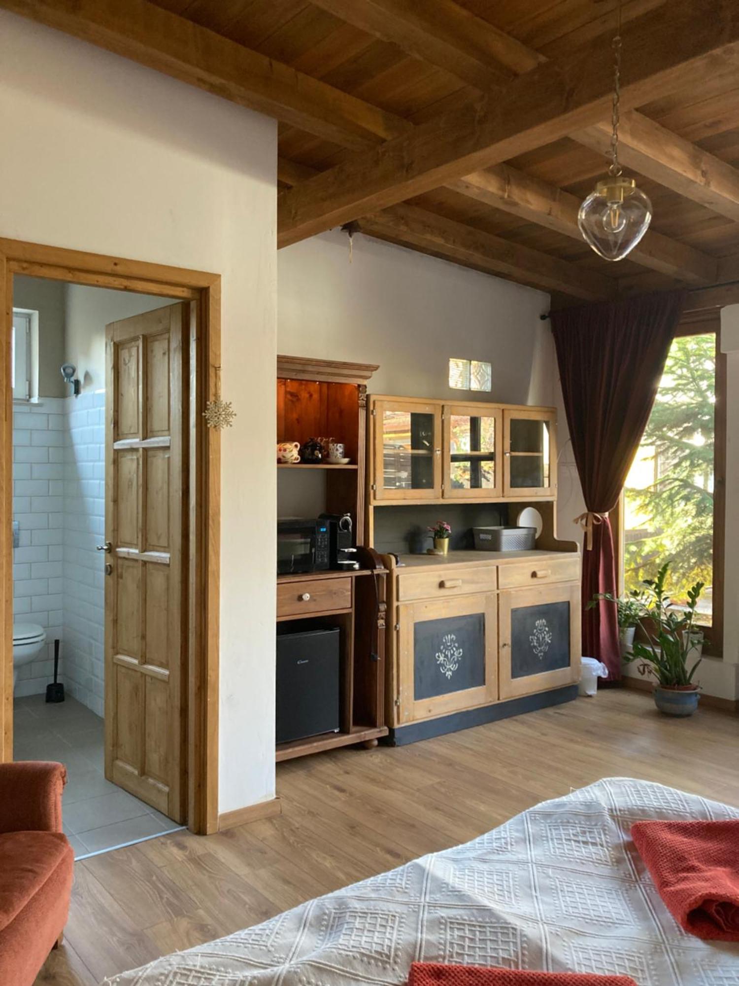 Katies Tiny House Apartment Budapest